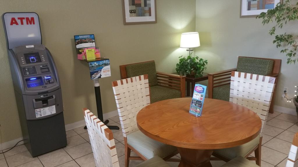 Days Inn By Wyndham Cocoa Cruiseport West At I-95/524 Luaran gambar