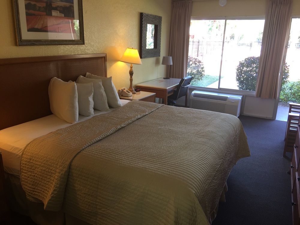 Days Inn By Wyndham Cocoa Cruiseport West At I-95/524 Luaran gambar