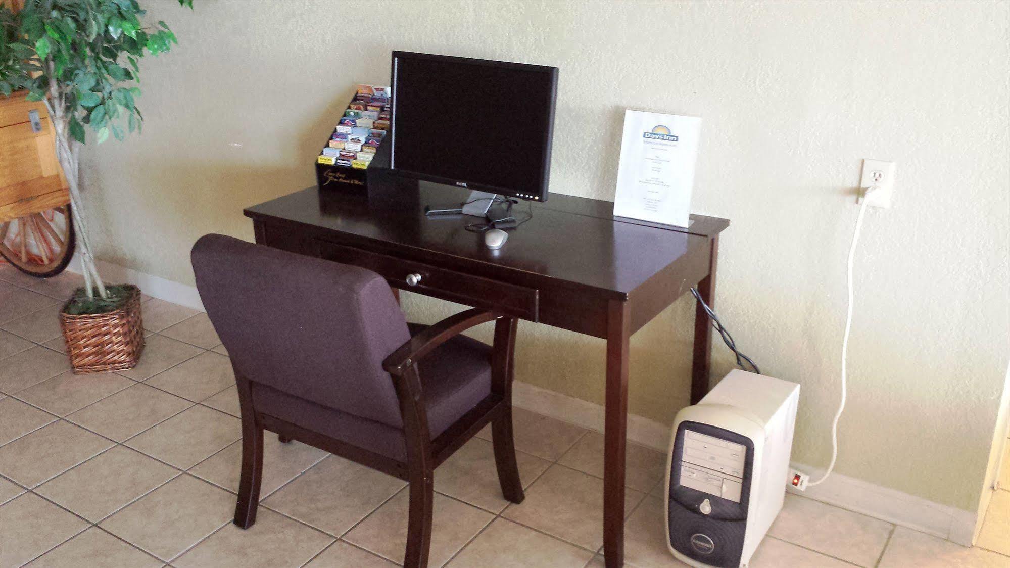 Days Inn By Wyndham Cocoa Cruiseport West At I-95/524 Luaran gambar